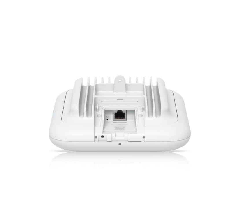 موسع نطاق لاسلكي U7 برو ثلاثي النطاق IEEE 802.11n/ac/ax/be/v/r/k 8.60 جيجابت/ثانية من يوبيكويتي - للاستخدام الخارجي