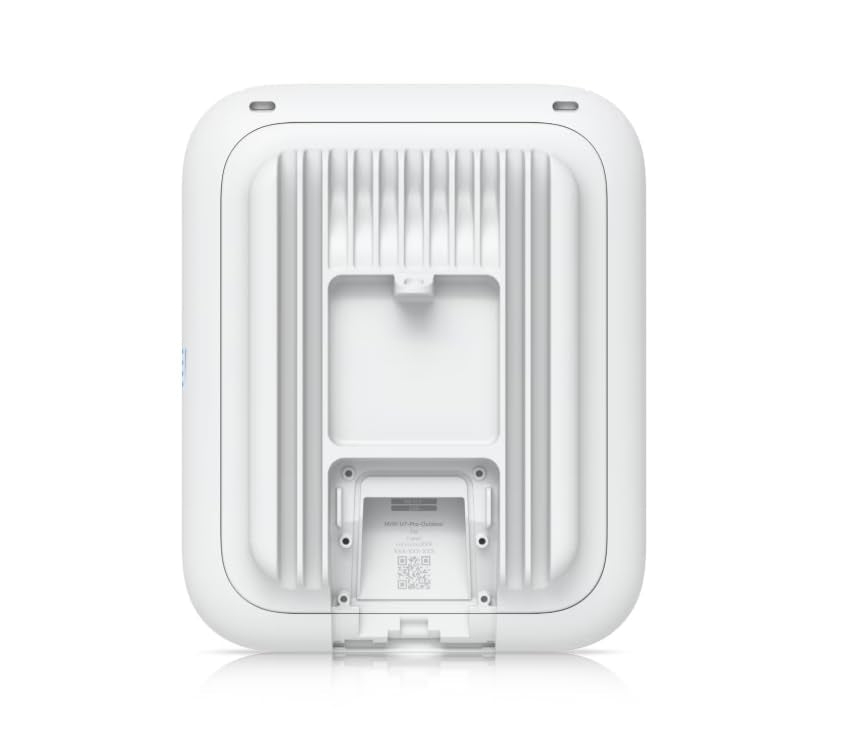 موسع نطاق لاسلكي U7 برو ثلاثي النطاق IEEE 802.11n/ac/ax/be/v/r/k 8.60 جيجابت/ثانية من يوبيكويتي - للاستخدام الخارجي