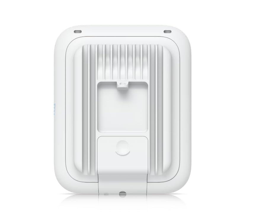 موسع نطاق لاسلكي U7 برو ثلاثي النطاق IEEE 802.11n/ac/ax/be/v/r/k 8.60 جيجابت/ثانية من يوبيكويتي - للاستخدام الخارجي