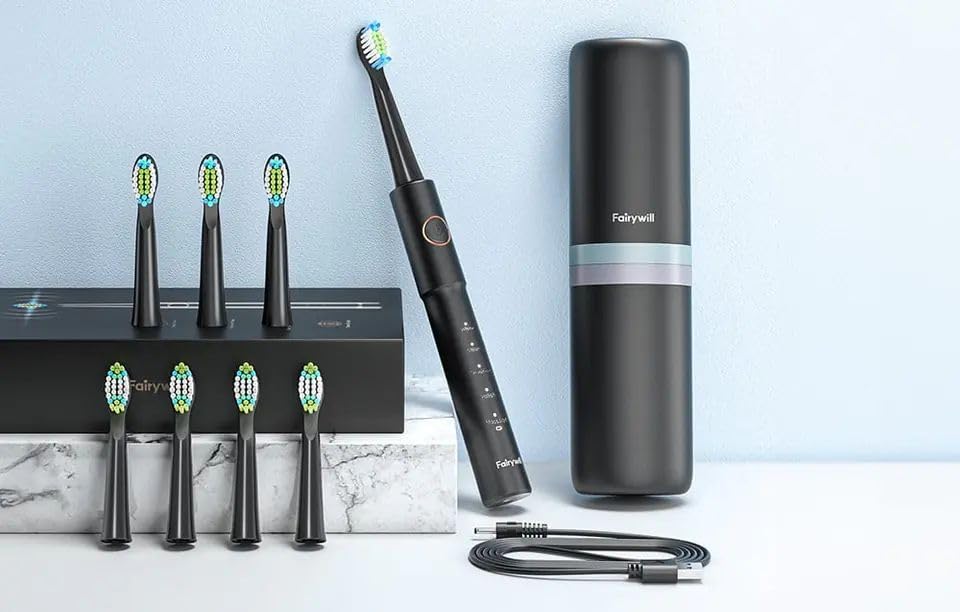 فرشاة اسنان كهربائية سوداء E11 من فيري مع 8 رؤوس فرشاة - قابلة لاعادة الشحن بمنفذ USB، جهد تشغيل ≤36 فولت، بطارية 260 مللي امبير في الساعة - عناية متقدمة بالاسنان للبالغين