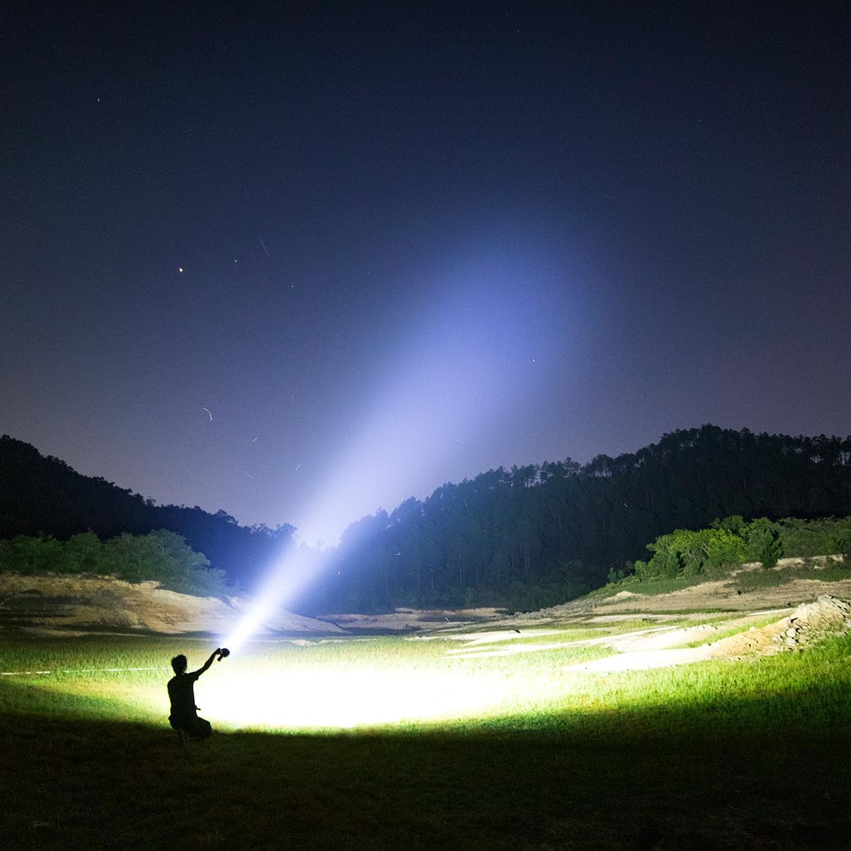 Imalent SR32 Flashlight with 2080m Long Beam, 120000 Lumens, Ultra Bright LED Flashlight with OLED Display, Type-C Fast Charging, High Lumens Ideal for Outdoor Use, Hunting and Emergencies