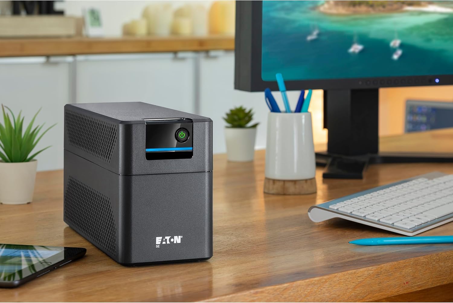 وحدة تزويد الطاقة المستمرة UPS 5E2200UI USB IEC G2 2200VA-1200W من ايتون