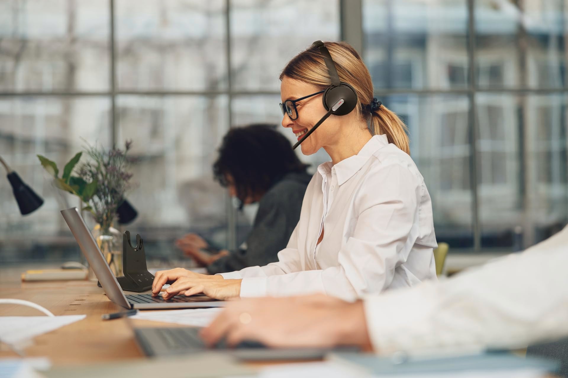 WH64 Hybrid Dual Teams Headset with Dongle - Hybrid Technology, Optimised for Microsoft Teams, Two-Ear Design, Noise Cancellation, USB