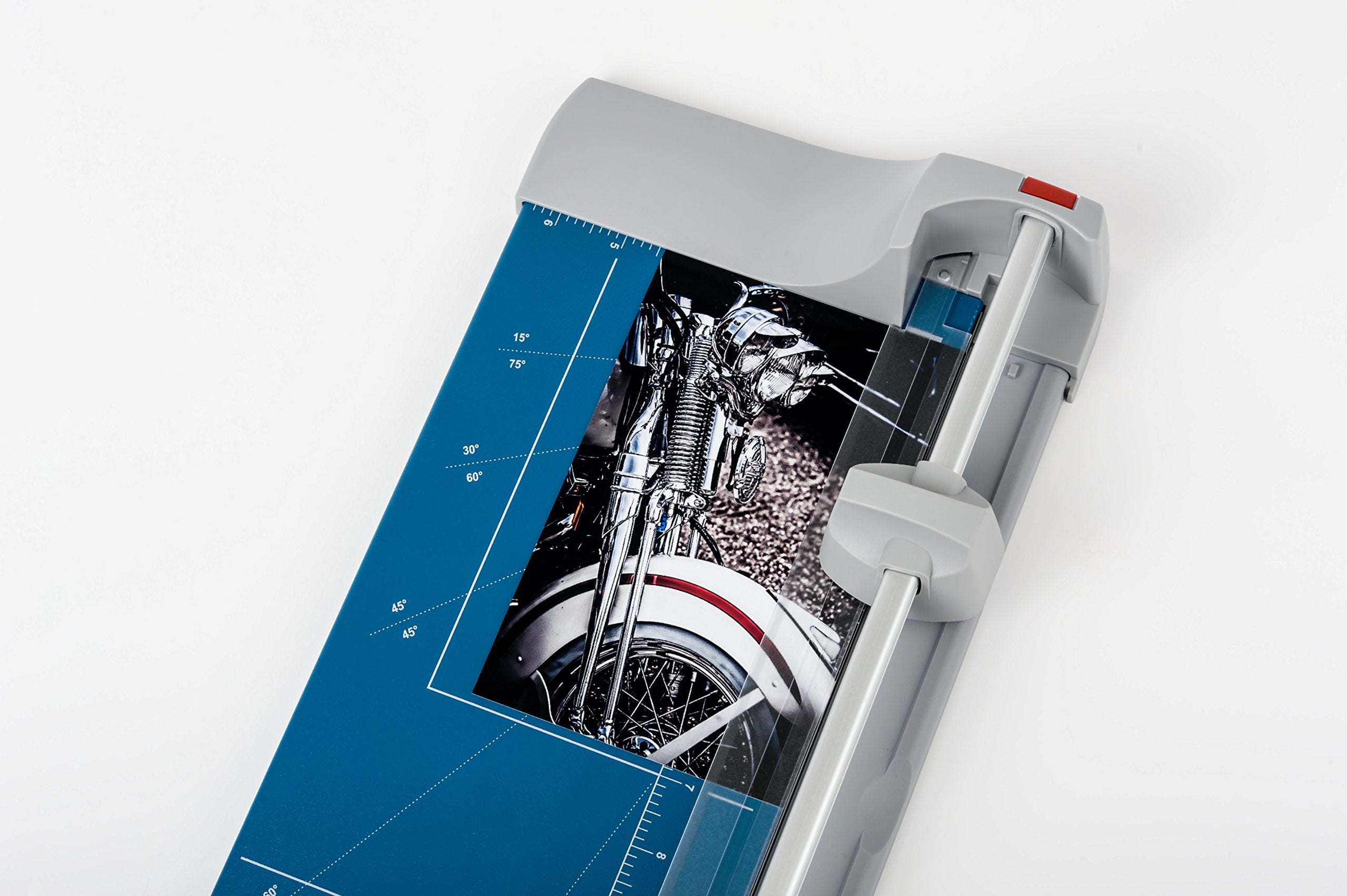 Dahle 507 Personal Rotary Trimmer, 12" Cut Length, 7 Sheet Capacity, Self-Sharpening, Automatic Clamp, German Engineered Paper Cutter